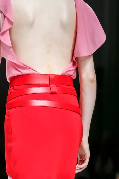 Look 27